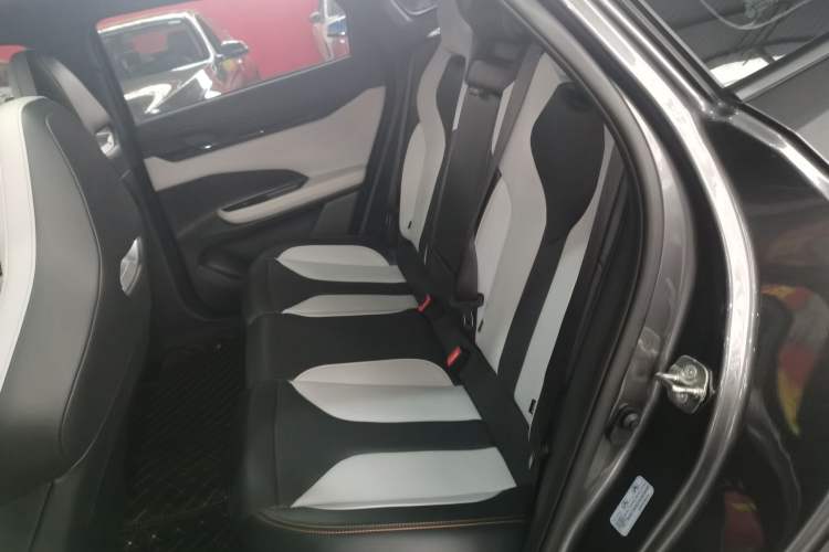 Used Changan UNI-V iDD 2024 Blue Whale Smart Electric iDD 136km Luxury Model
