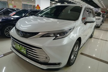 Used Toyota Sienna 2021 2.5L Hybrid Platinum Edition