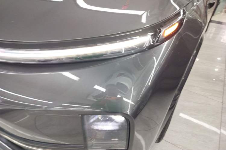 Used Li Auto L8 2023 Pro Model
