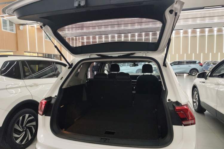 Used Volkswagen Tiguan L 2022 330TSI Automatic Two-Wheel Drive Comfort Edition
