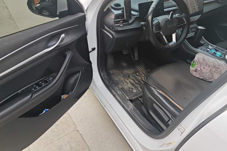 Used BYD Destroyer 05 2024 HONOR Edition DM-i 55KM Luxury Model
