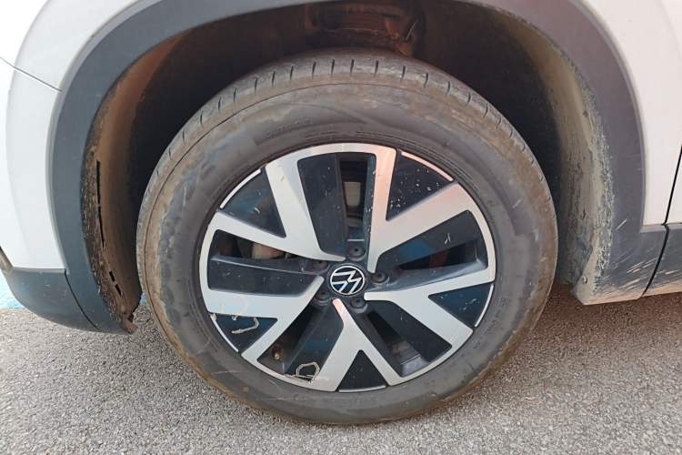 Used Volkswagen Tayron 2023 300TSI Two-Wheel-Drive Luxury Plus Advanced Edition
