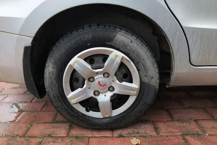 Used Wuling Hongguang 2015 1.5L S Base Model China IV
