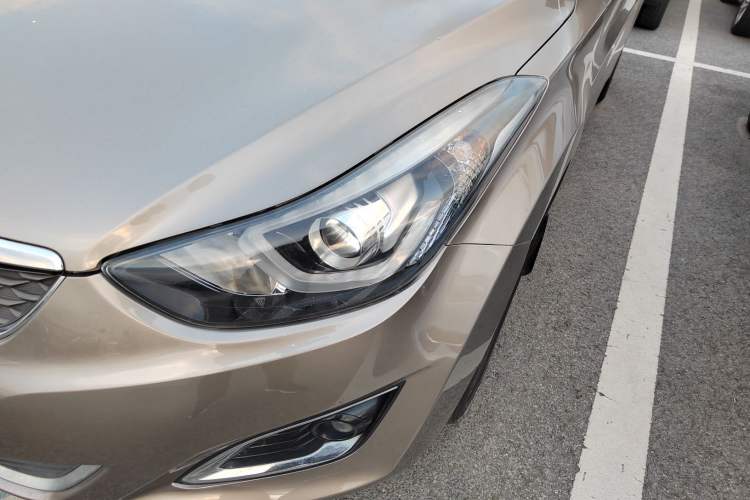 Used Hyundai Elantra 2016 1.6L Manual Prestige Edition
