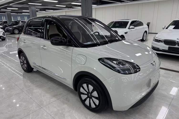 Used Wuling Bingo 2023 333 km Lingxi Connected Version
