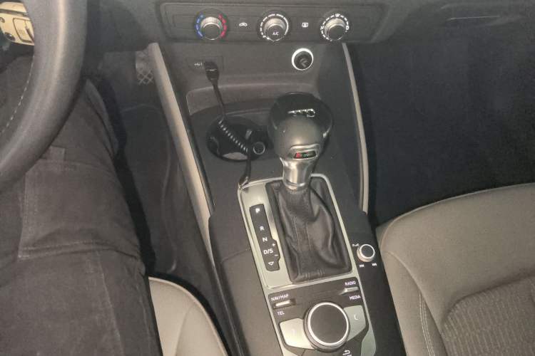 Used Audi A3 2020 Sportback 35 TFSI Fashion Edition China VI Emission Standard
