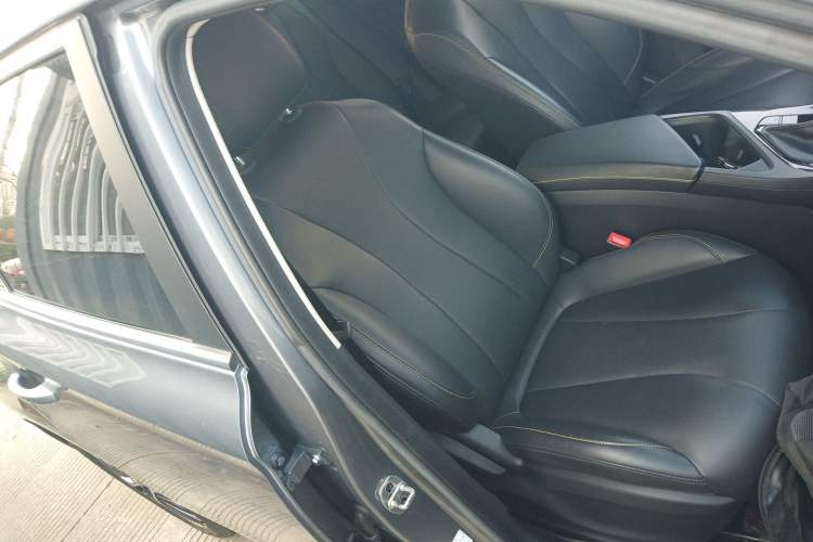 Used Roewe i5 2021 Revised Version 1.5L CVT Diamond Edition