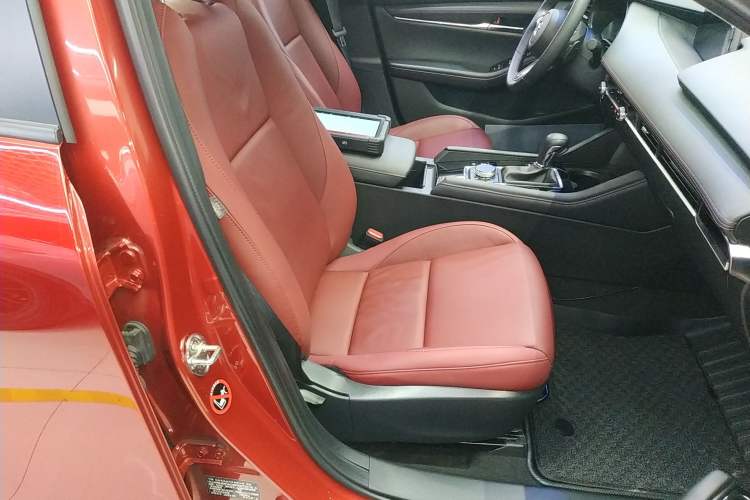 Used Mazda Mazda 3 Axela 2022 2.0L Automatic Premium Black Obsidian Edition