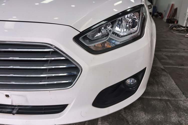 Used Ford Escort 2015 1.5L Automatic Comfort Model