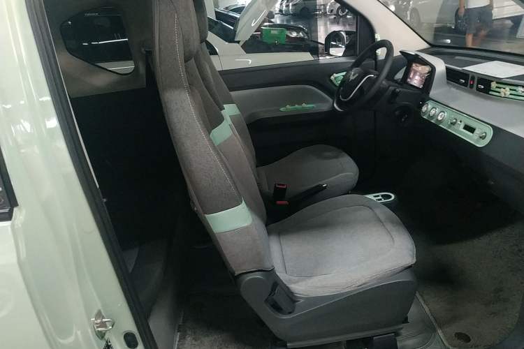 Used Wuling Hongguang MINIEV 2021 Macaron Fashion Edition Lithium-Ion Battery
