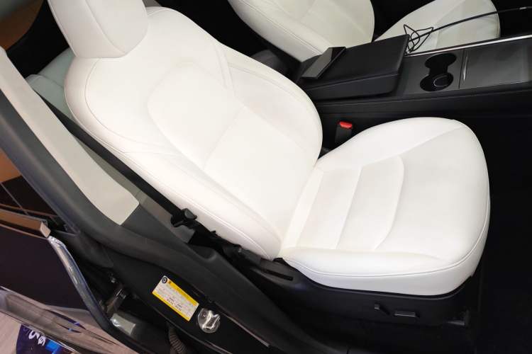 Used Tesla Model Y 2022 Rear-Wheel-Drive Version
