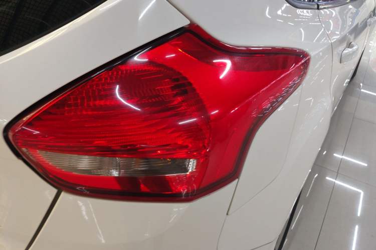 Used Ford Focus 2015 Hatchback 1.6L Automatic Comfort Model
