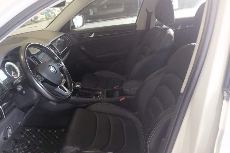 Used Skoda Kodiaq 2018 Facelifted TSI330 5-Seater Two-Wheel-Drive Luxury Enjoyment Edition
