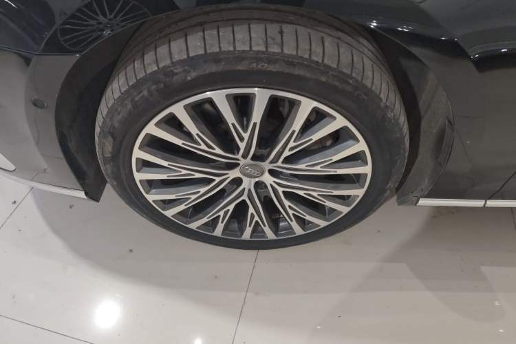 Used Audi A8 2021 A8L 55 TFSI quattro Luxury Model
