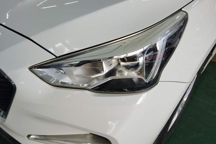 Used Haval M6 2018 Revised Version 1.5T DCT Two-Wheel Drive Elite Edition