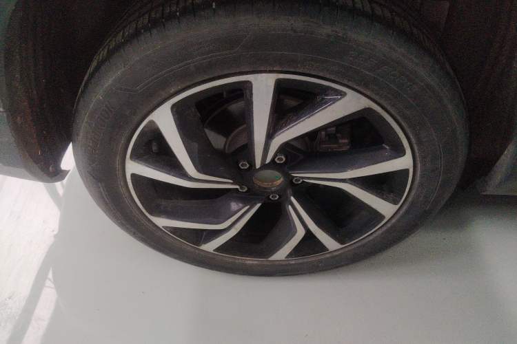 Used Volkswagen Tharu 2024 300TSI Two-Wheel-Drive Moon Luxury Edition