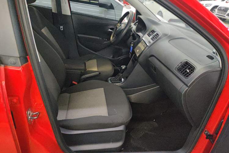 Used Volkswagen Polo 2016 1.4L Automatic Trendy Model
