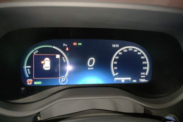 Used Toyota Sienna 2023 2.5L Hybrid Platinum Edition
