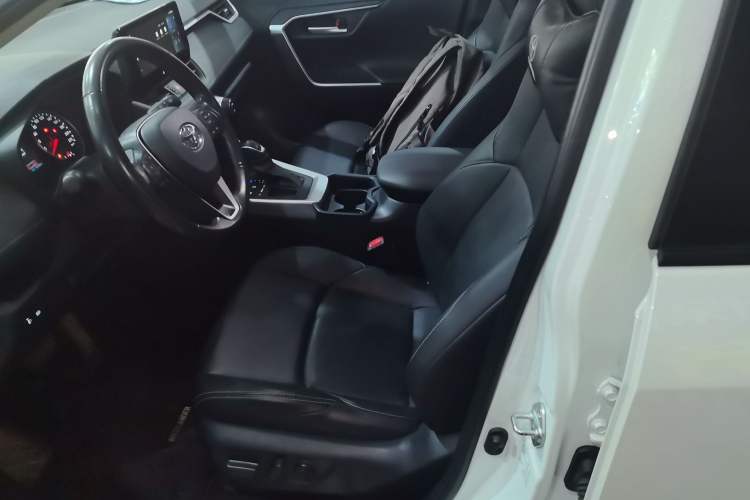 Used Toyota Wildlander 2023 2.0L CVT Two-Wheel Drive Urban Edition
