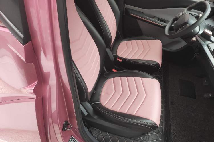 Used Baojun E200 2019 250KM Smart Drive Edition
