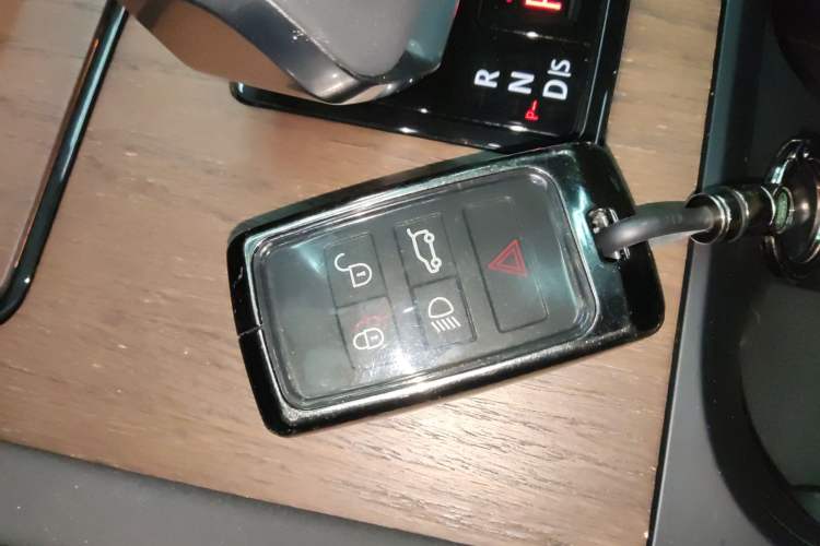 Used Land Rover Discovery Sport 2024 Performance Tech Edition
