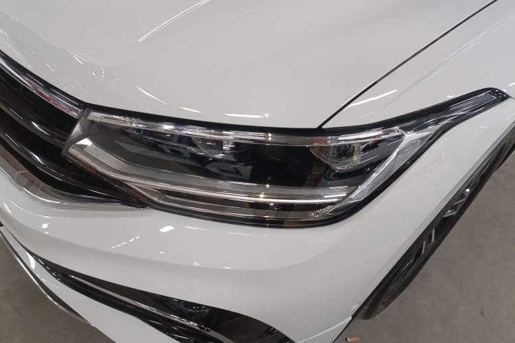 Used Volkswagen Tiguan L 2024 330TSI Automatic Two-Wheel Drive R-Line Enhanced Edition