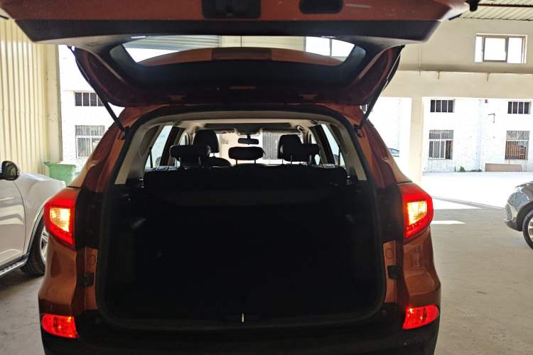 Used BYD Song 2017 Gaishe Upgrade Edition 1.5TID Automatic Elite Model
