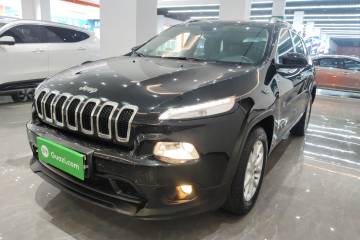Used Jeep Cherokee 2017 2.0L Superior Edition