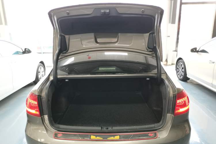 Used Volkswagen Passat 2015 1.8TSI DSG Prestige Edition