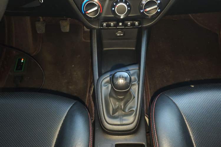 Used Hyundai Verna 2017 1.4L Manual Refreshed Version China V Standard
