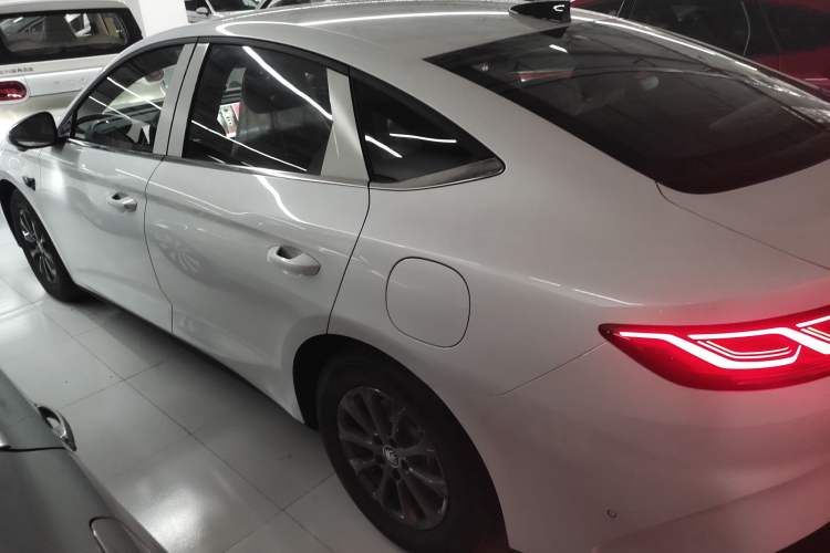 Used BYD Qin L 2025 DM-i Smart Drive 80KM Leading Model