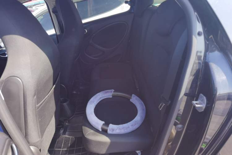 Used  forfour 2016 1.0L 52 kW Passion Edition
