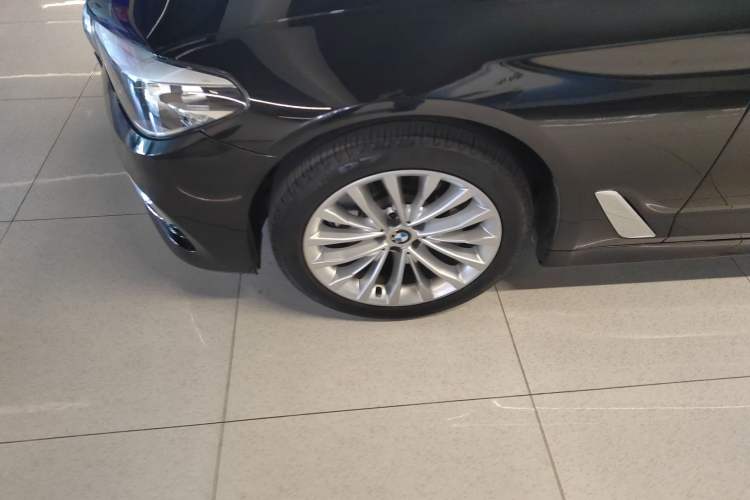 Used BMW 5 Series 2019 530Li Leading Model Luxury Package
