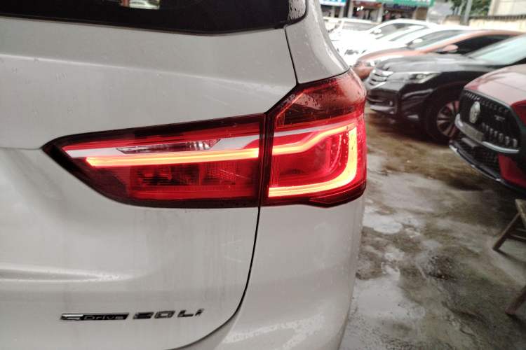 Used BMW X1 2019 sDrive20Li Leading Model
