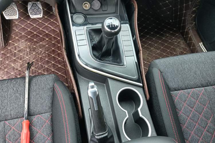 Used FORTHING T5 2020 1.6L Manual Comfort Model China VI Standard
