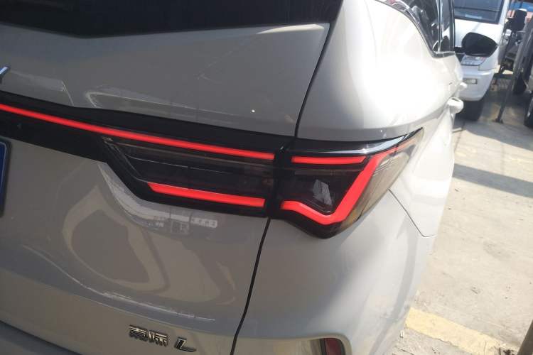 Used Geely Auto Jiajie 2023 Geely Jiaji L 1.5TD DCT Luxury Model
