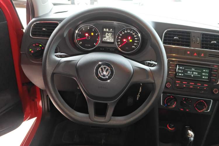Used Volkswagen Polo 2014 1.6L Automatic Comfort Edition