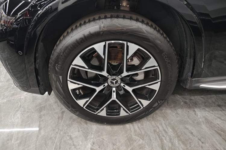 Used Mercedes-Benz GLC 2023 Facelift GLC 260 L 4MATIC Luxury Version 7-Seater