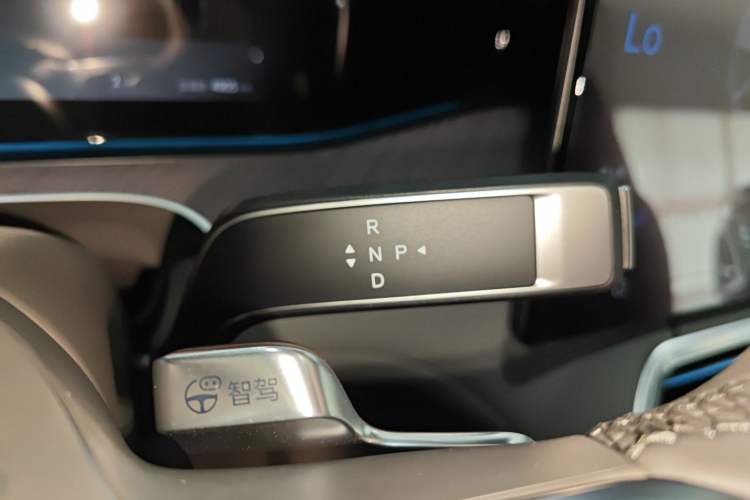 Used Denza N9 2025 Flagship Model