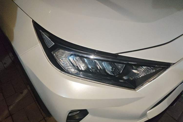 Used Toyota RAV4 2021 2.0L CVT 4x4 Trend Edition
