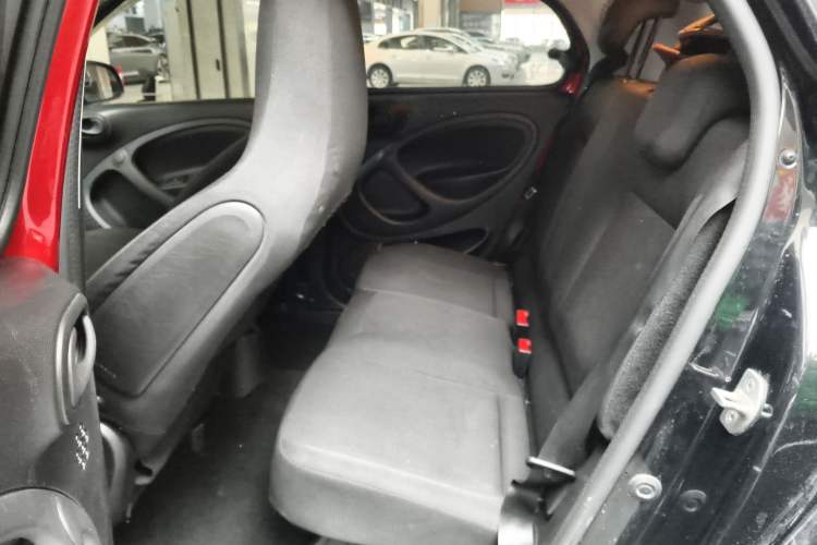 Used  forfour 2018 1.0L 52 kW Dynamic Edition