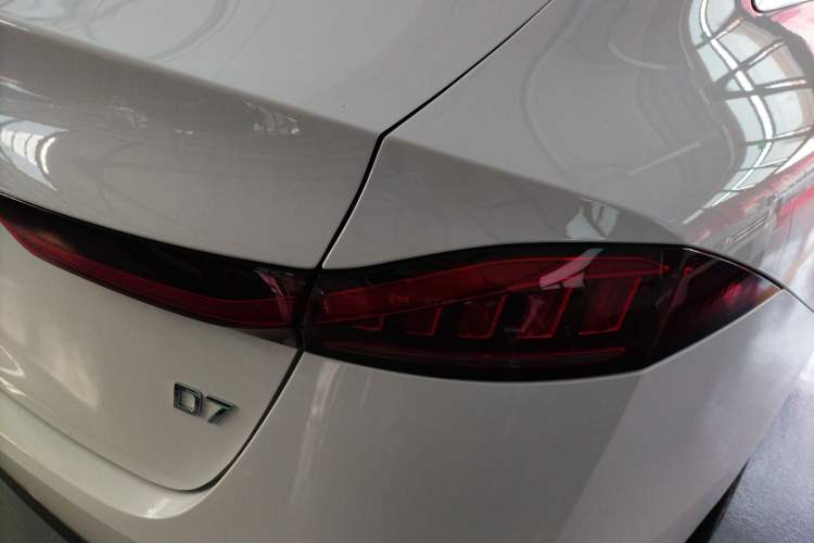 Used Roewe D7 2023 DMH 125km Superior Edition
