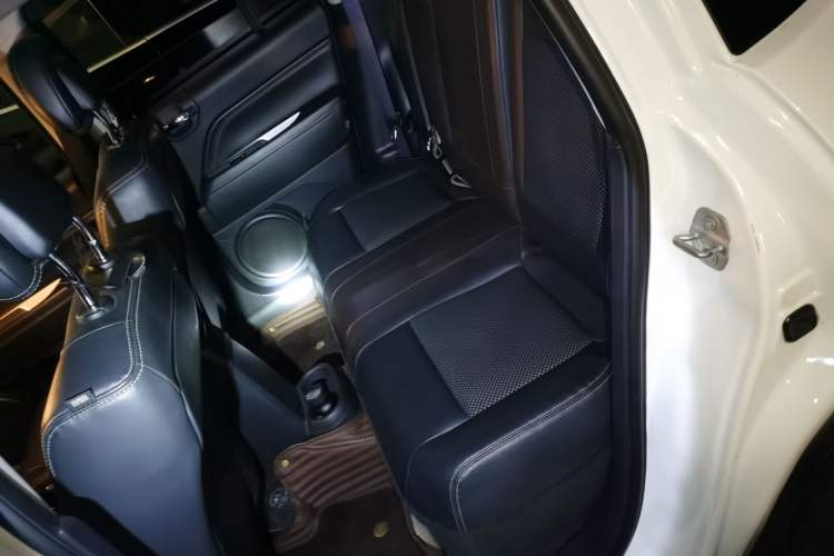 Used  Compass (Import) 2014 Revised Version 2.4L Four-Wheel Drive Comfort Edition
