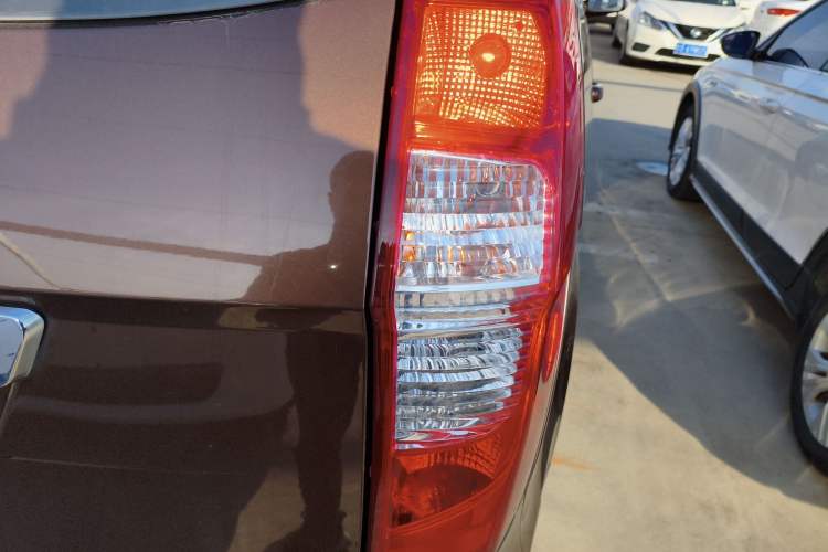 Used Wuling Hongguang 2014 1.5L S Comfort Model
