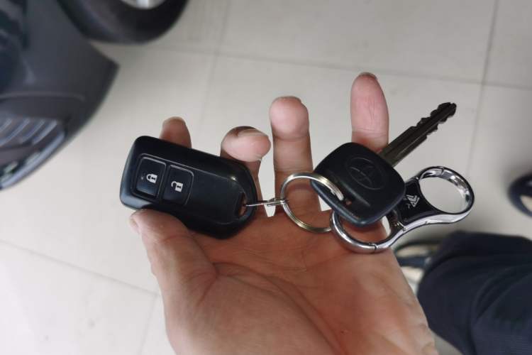 Used Toyota YARiS L Zhi Xuan 2022 1.5L CVT Leading PLUS Edition