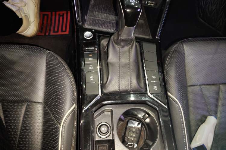 Used Volkswagen Passat 2023 Restyled 330TSI Starry Luxury Edition
