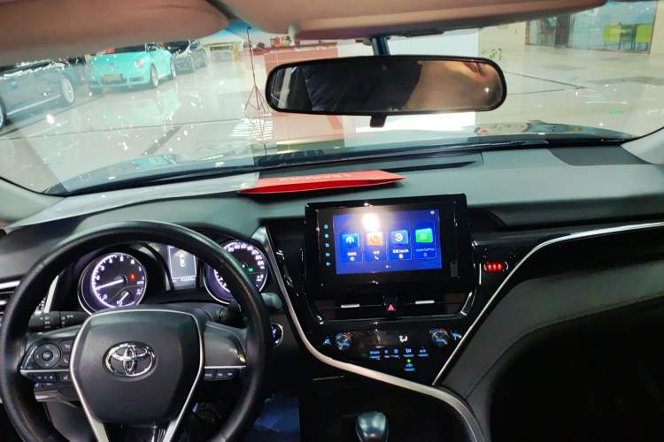 Used Toyota Camry 2022 2.0GVP Premier Edition
