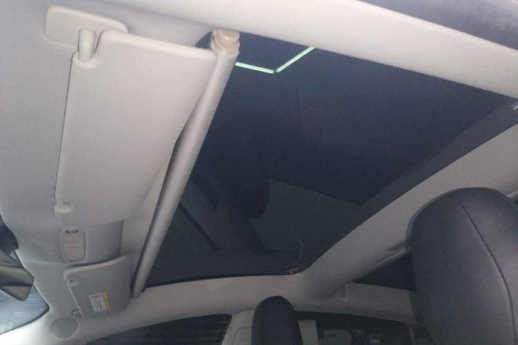 Used Tesla Model 3 2021 Standard Range Rear-Drive Upgraded Version
