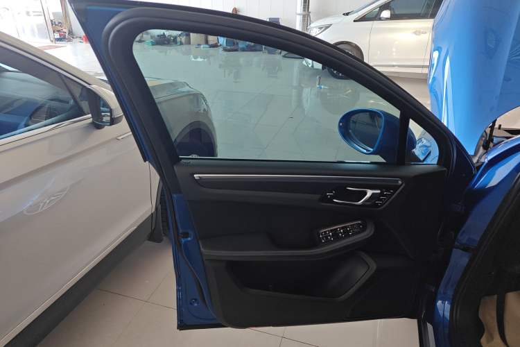 Used Porsche Macan 2016 Macan 2.0T
