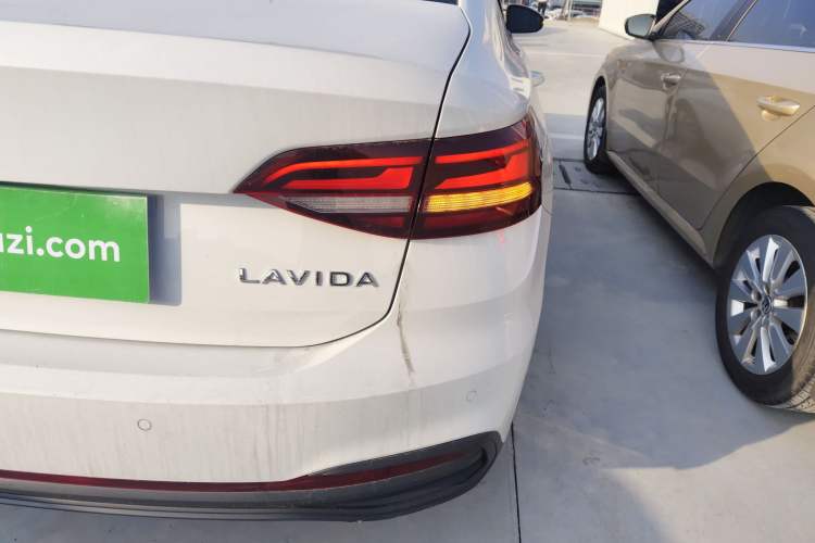 Used Volkswagen Lavida 2023 Revised 1.5L Automatic DeYi Edition